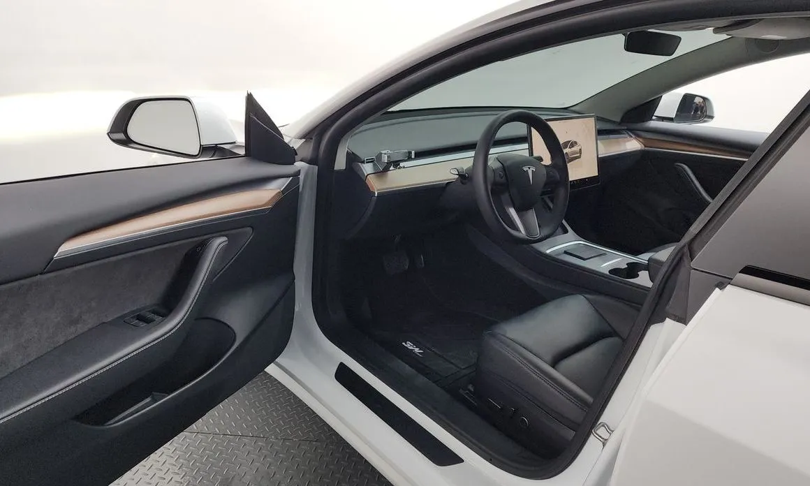 Tesla Model 3 2022 из KR, фото 9