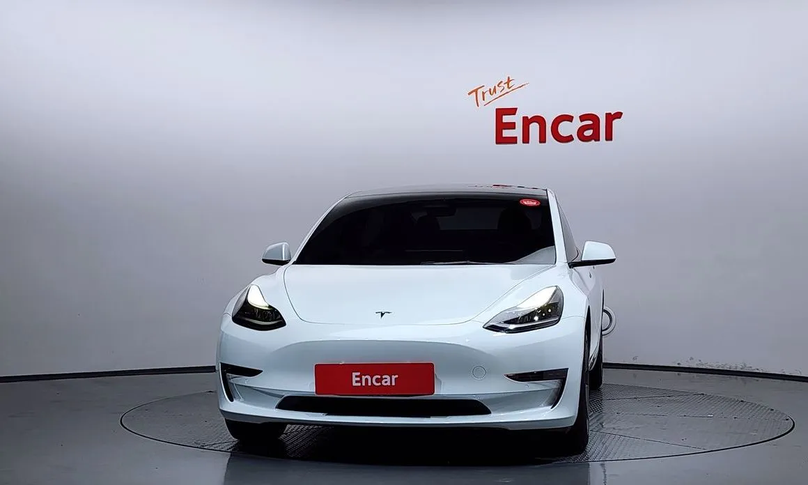 Tesla Model 3 2022 из KR, фото 2
