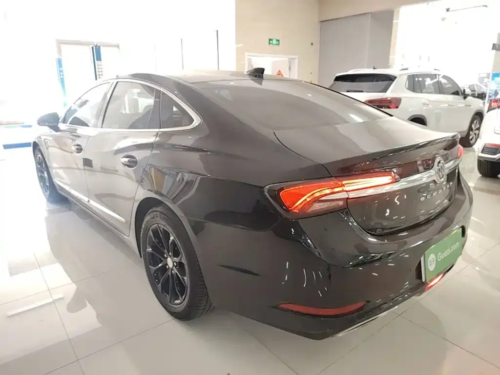 Buick LaCrosse 2022 из CN, фото 2