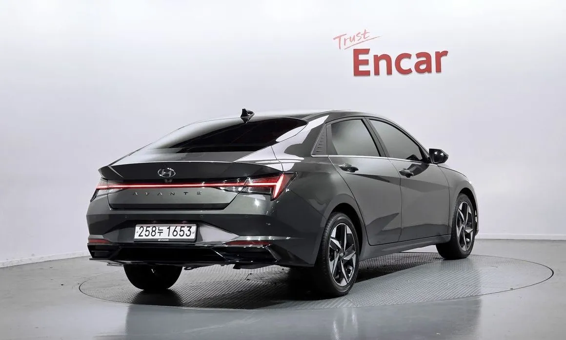 Hyundai AVANTE — фото 3