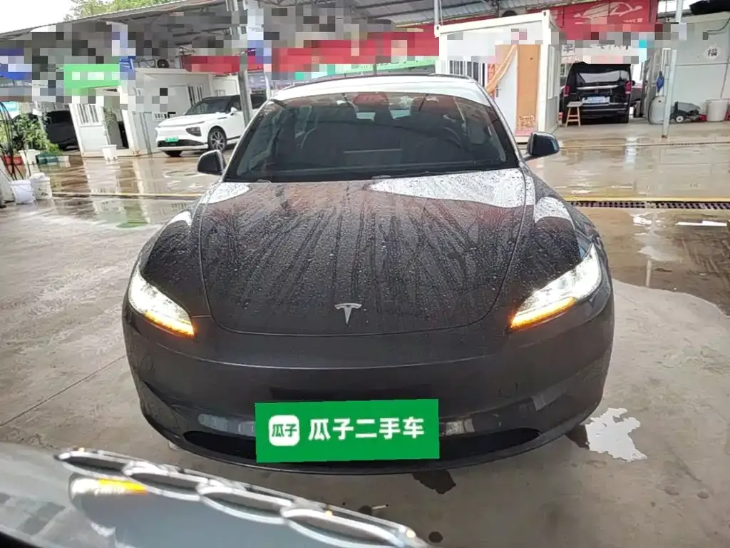 Tesla Model 3 — фото 10