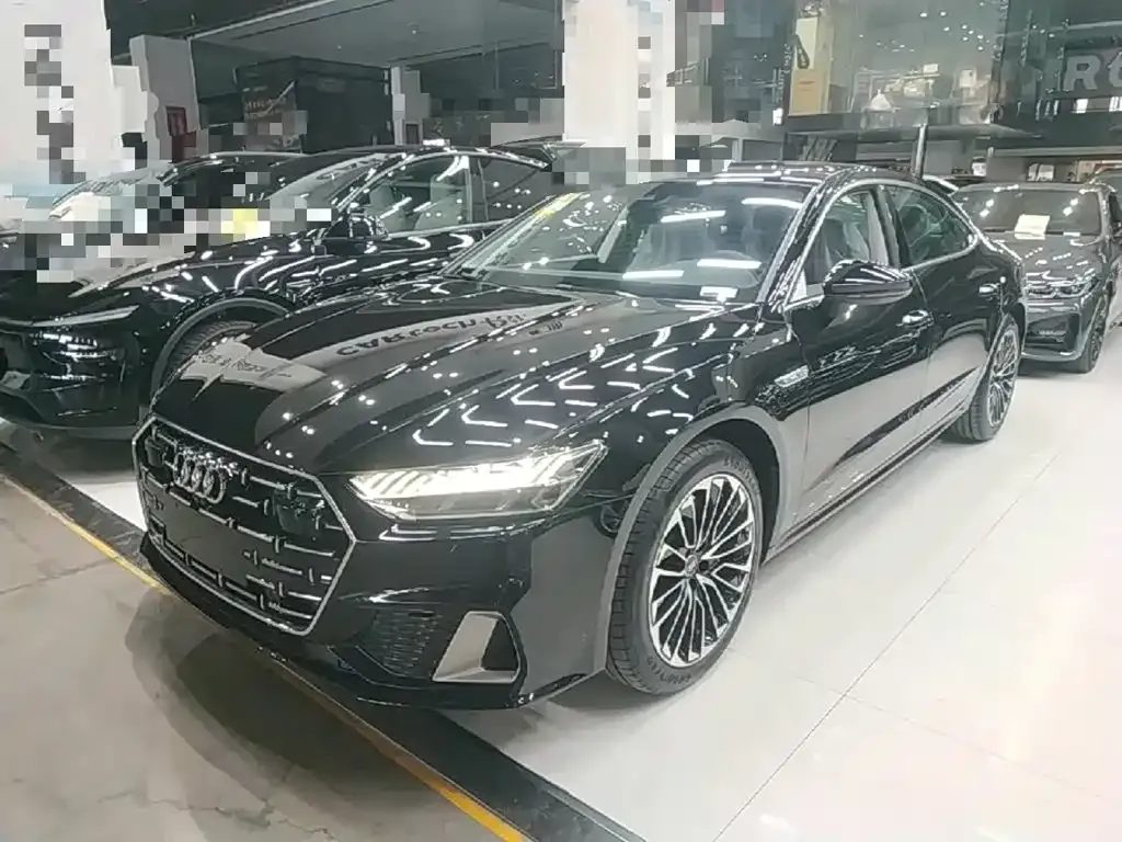 Audi A7L — фото 7