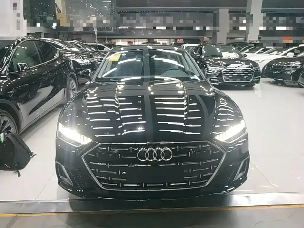 Audi A7L — фото 10