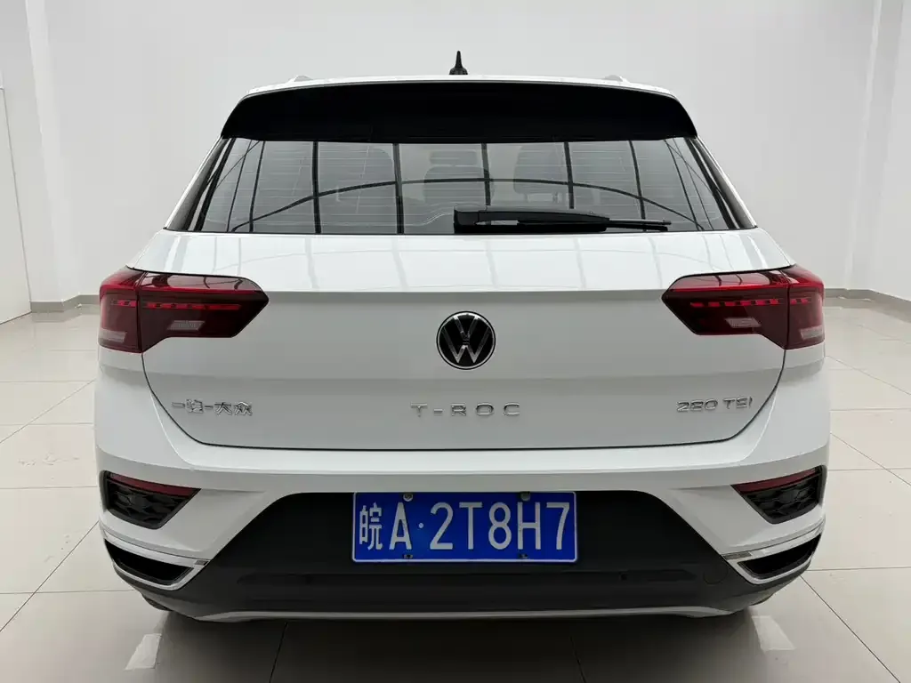 Volkswagen T-Roc — фото 3