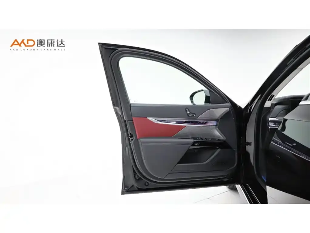 BMW 7 Series 2024 из CN, фото 4