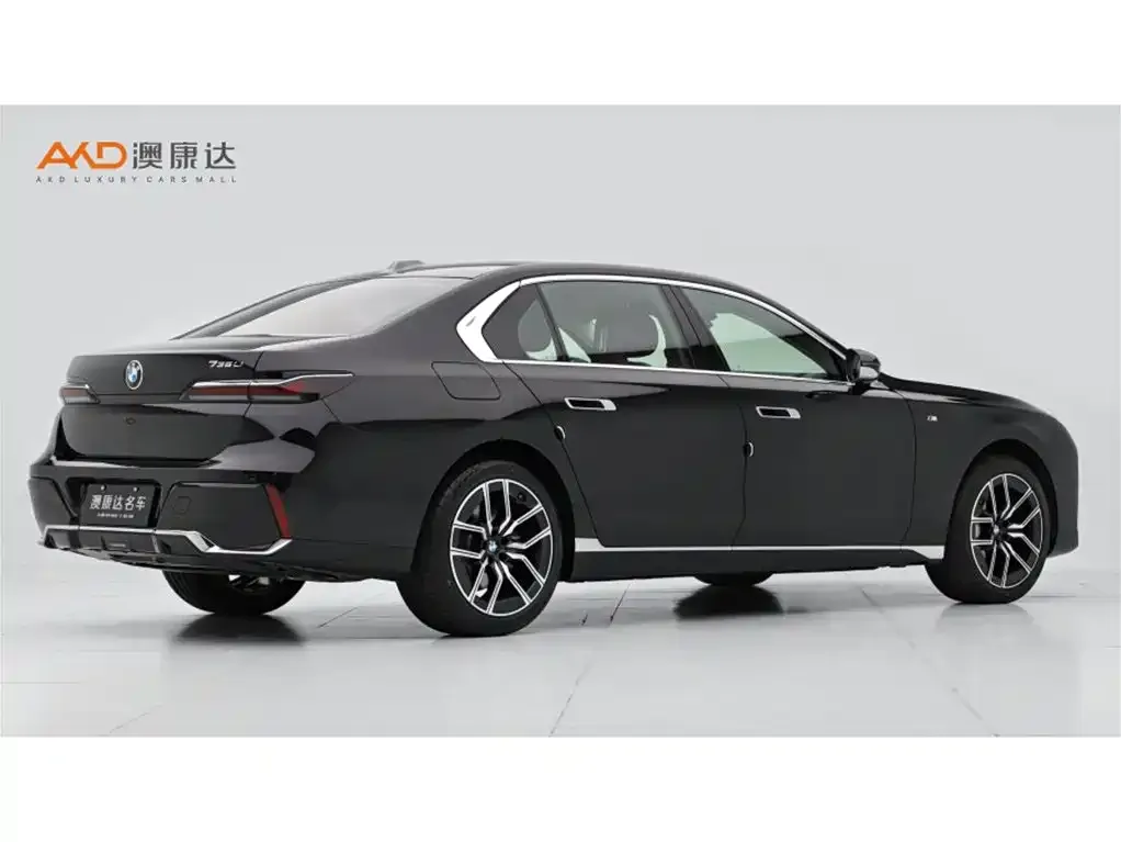 BMW 7 Series 2024 из CN, фото 10