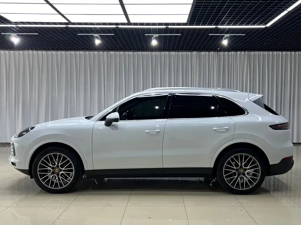 Porsche Cayenne — фото 3