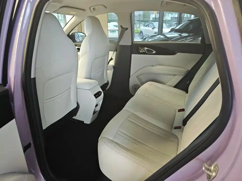 Geely Starburst — фото 10
