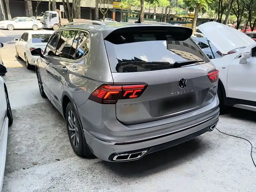 Volkswagen 途观L插电混动 2023 из CN, фото 4