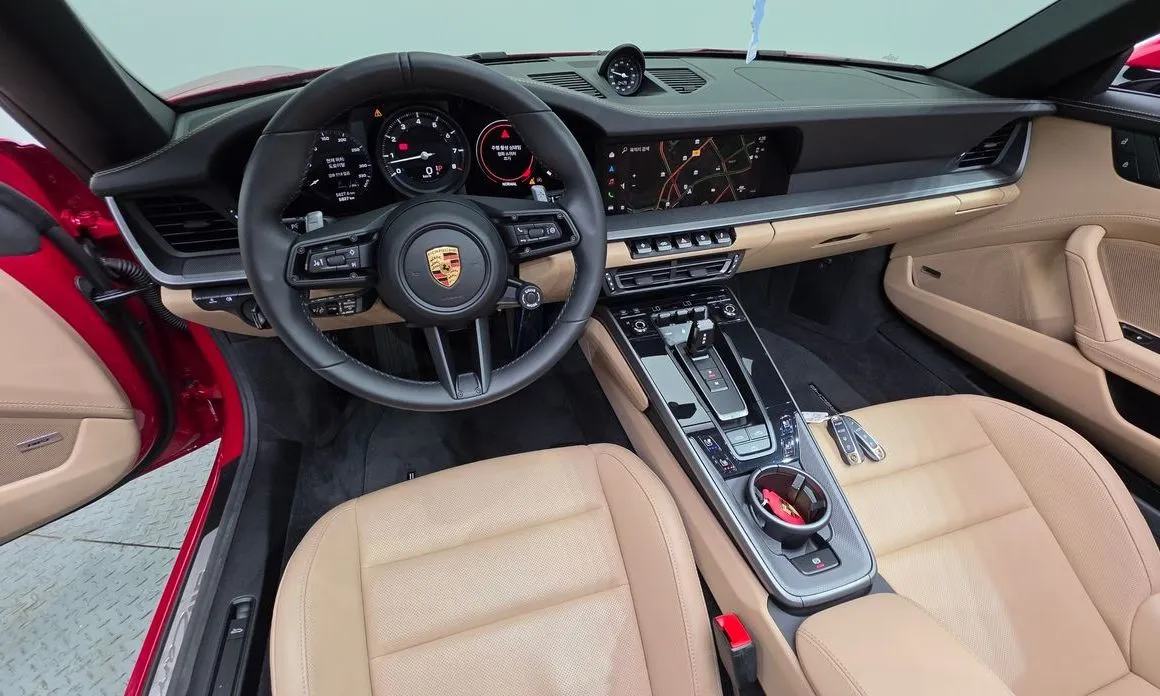 Porsche 911 2024 из KR, фото 8