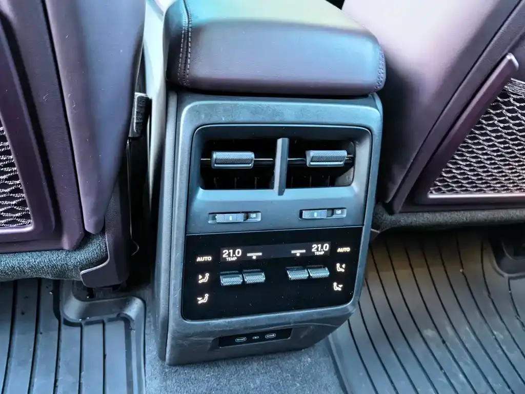 Porsche Macan EV 2025 из CN, фото 8
