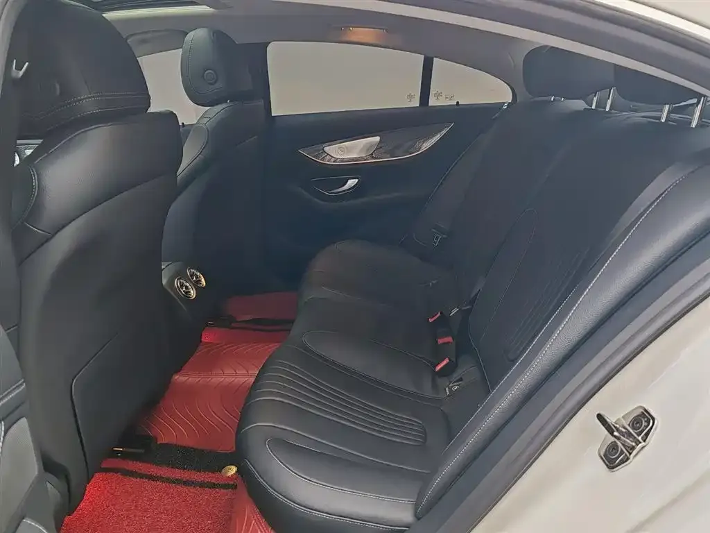 Mercedes-Benz CLS — фото 5