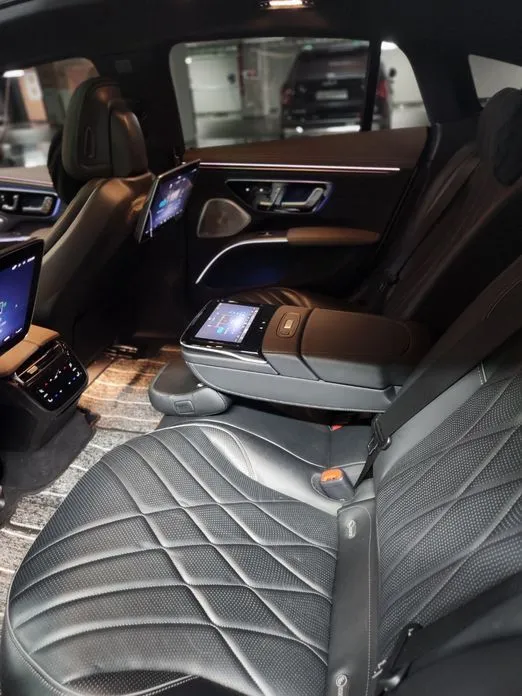 Mercedes-Benz EQS 2023 из KR, фото 2