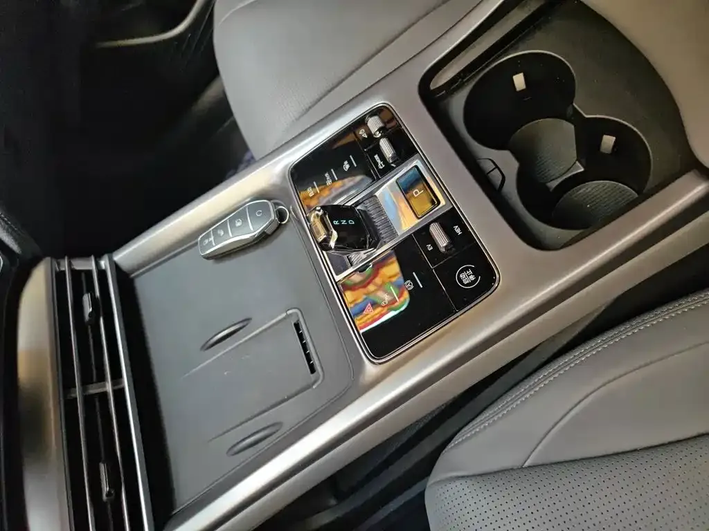 BYD Seal 07 DM-i 2025 из CN, фото 10