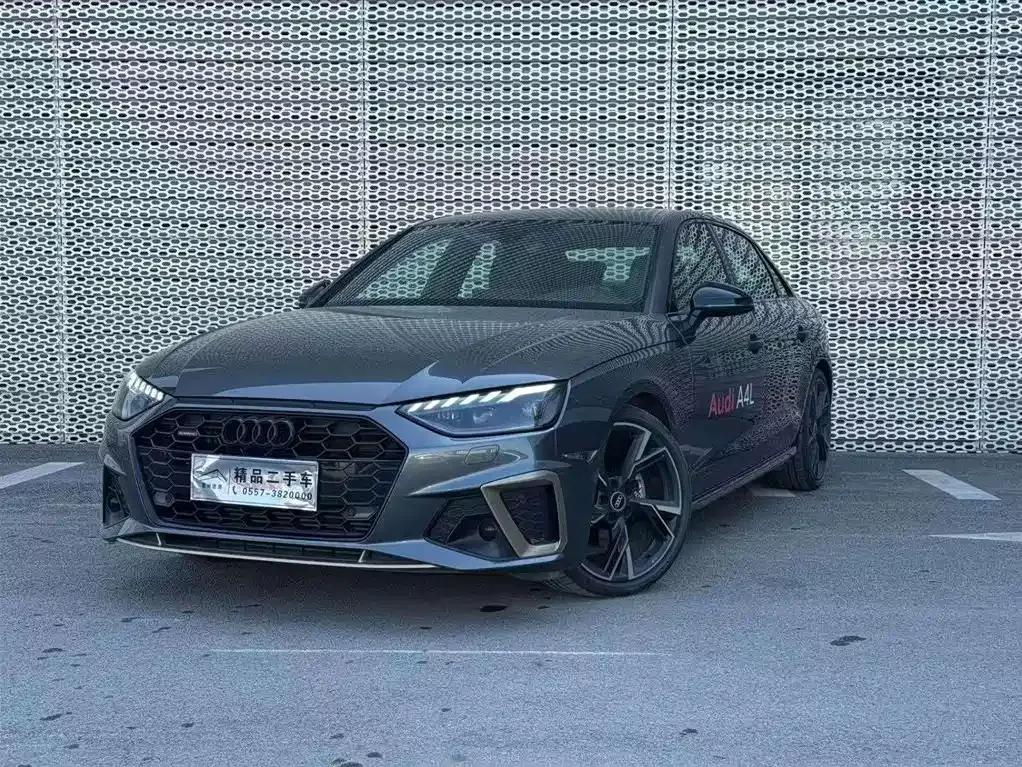 Audi A4L — фото 1
