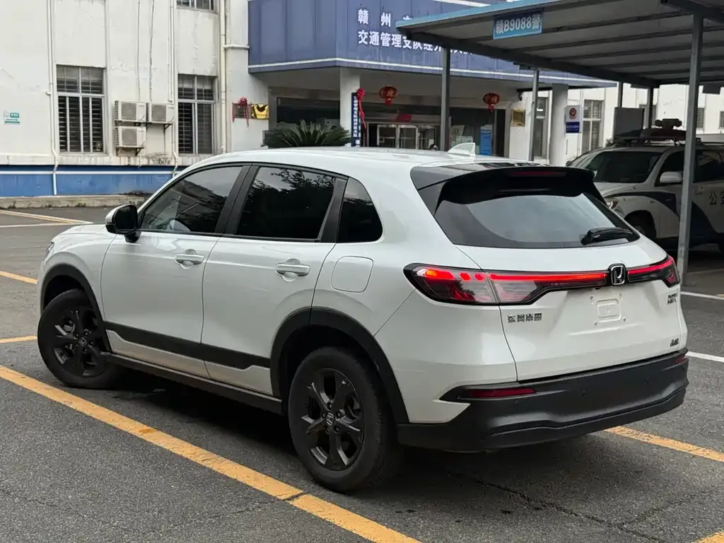 Honda HR-V 2023 из CN, фото 5