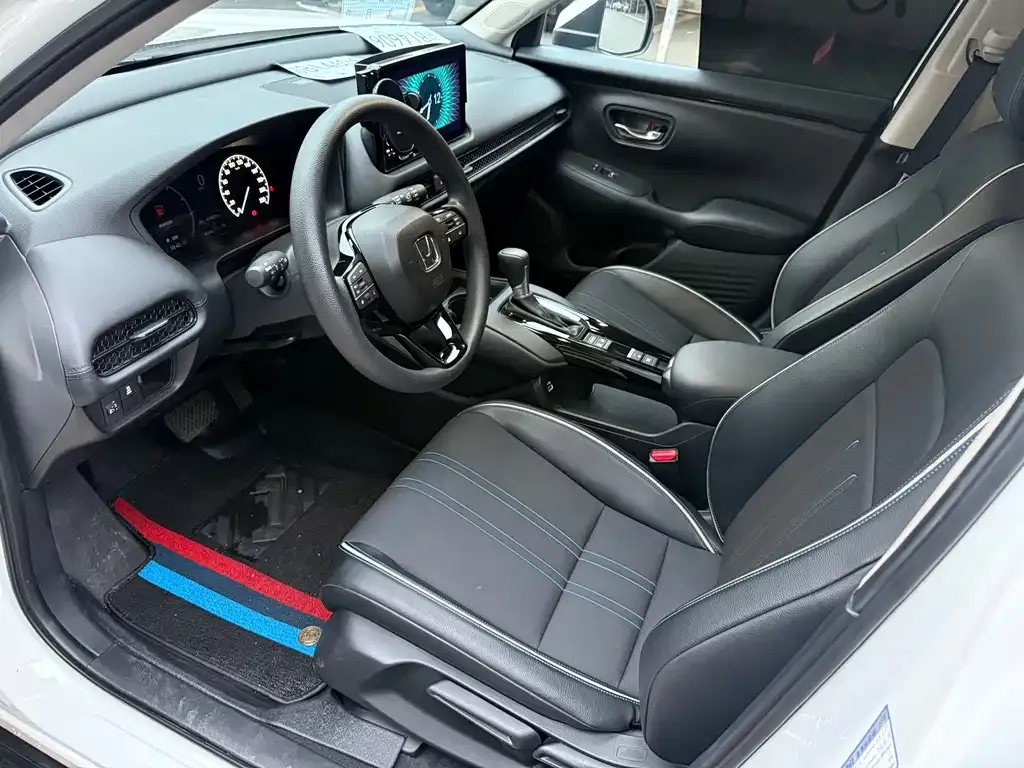 Honda HR-V 2023 из CN, фото 9
