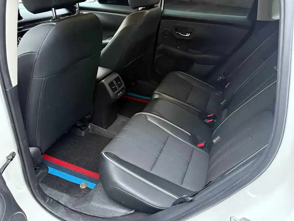 Honda HR-V 2023 из CN, фото 4