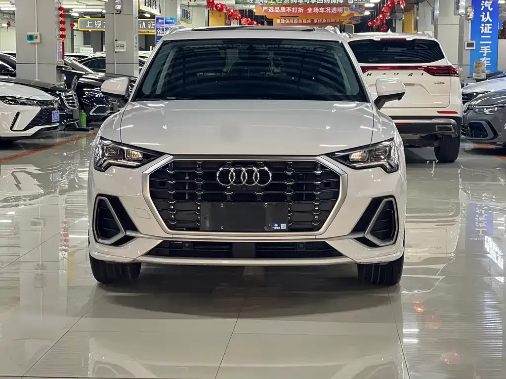 Audi Q3 — фото 9