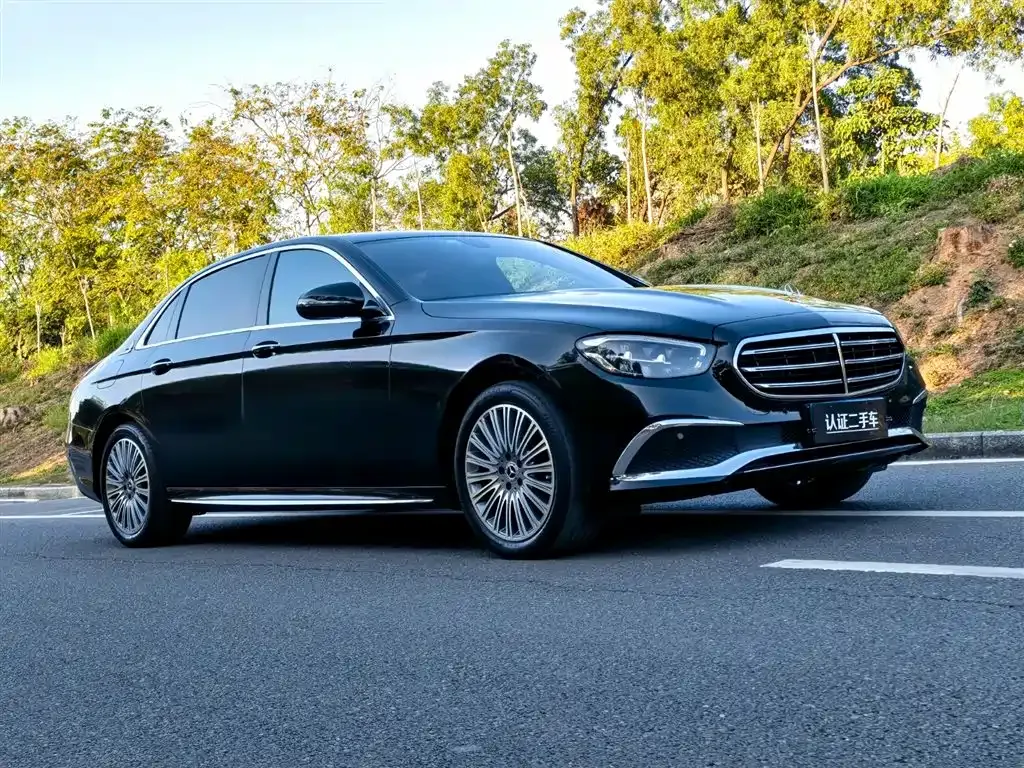 Mercedes-Benz E-Class — фото 6