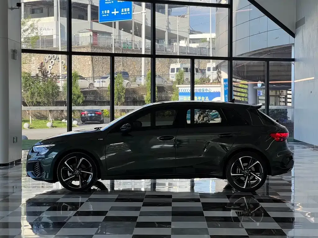 Audi A3 — фото 2