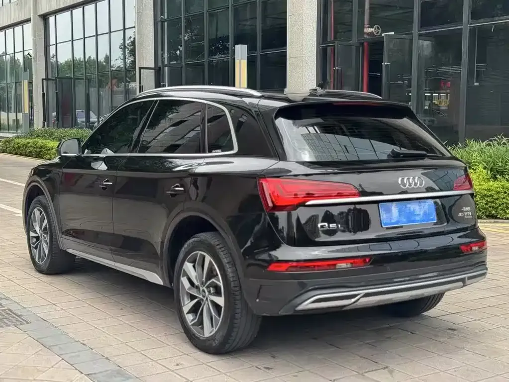 Audi Q5L — фото 2