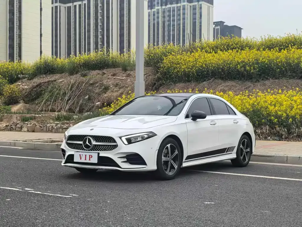 Mercedes-Benz A-Class — фото 1