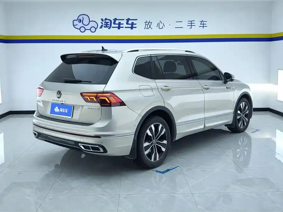 Volkswagen Tiguan L — фото 9