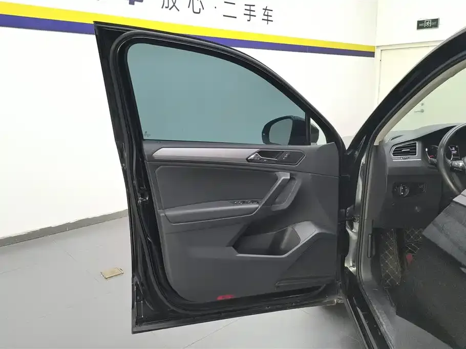 Volkswagen Tiguan L 2021 из CN, фото 8
