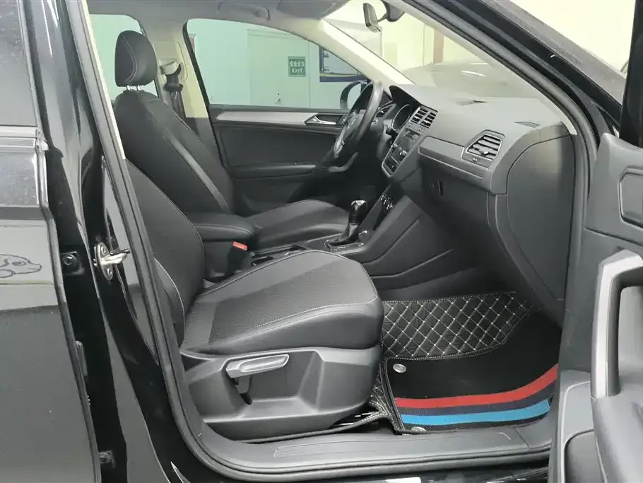 Volkswagen Tiguan L 2021 из CN, фото 9