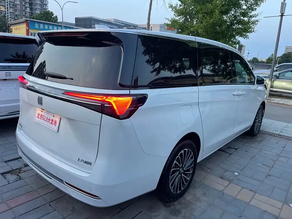 Buick GL8 Hybrid 2025 из CN, фото 5