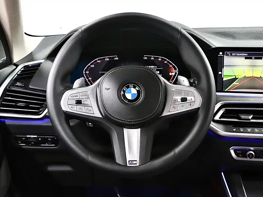 BMW X5 — фото 10
