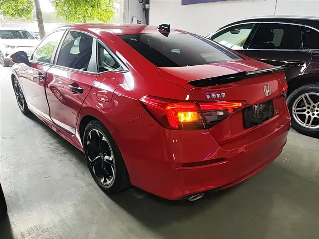 Honda Civic — фото 5