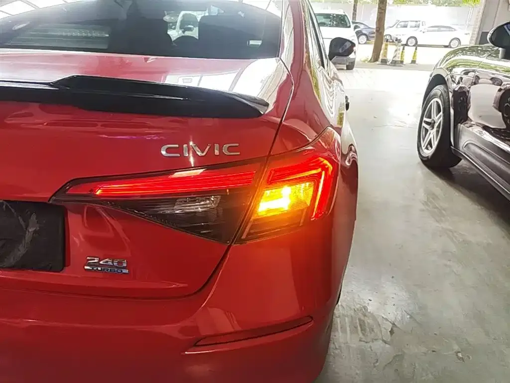 Honda Civic — фото 8