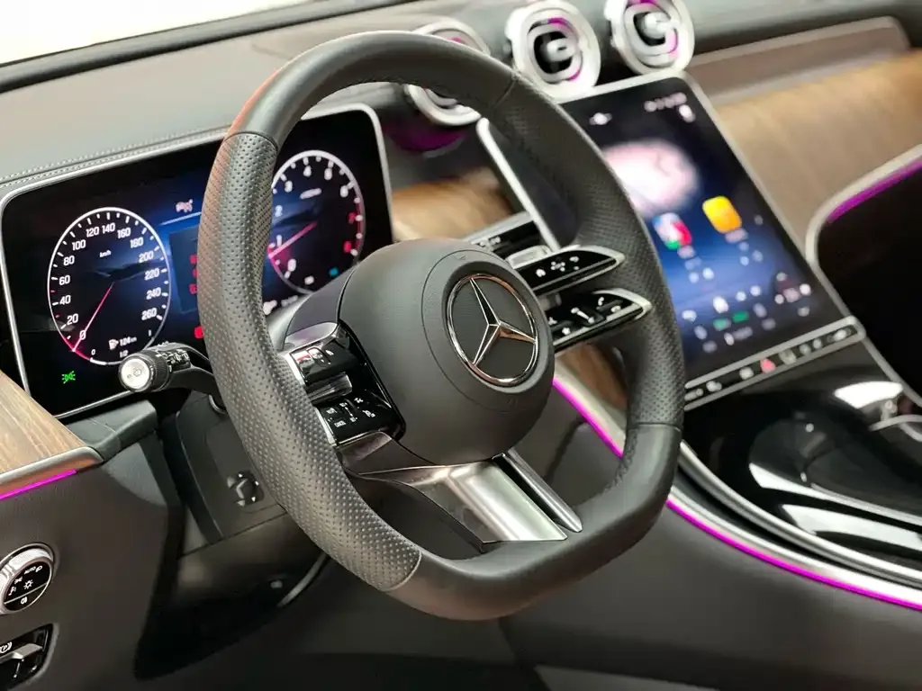 Mercedes-Benz GLC — фото 10