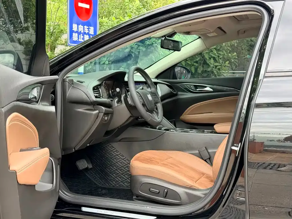 Buick Regal — фото 3