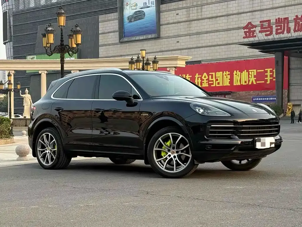 Porsche Cayenne Hybrid — фото 10