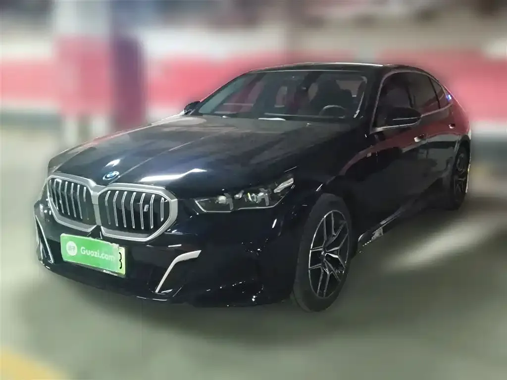 BMW i5 — фото 1