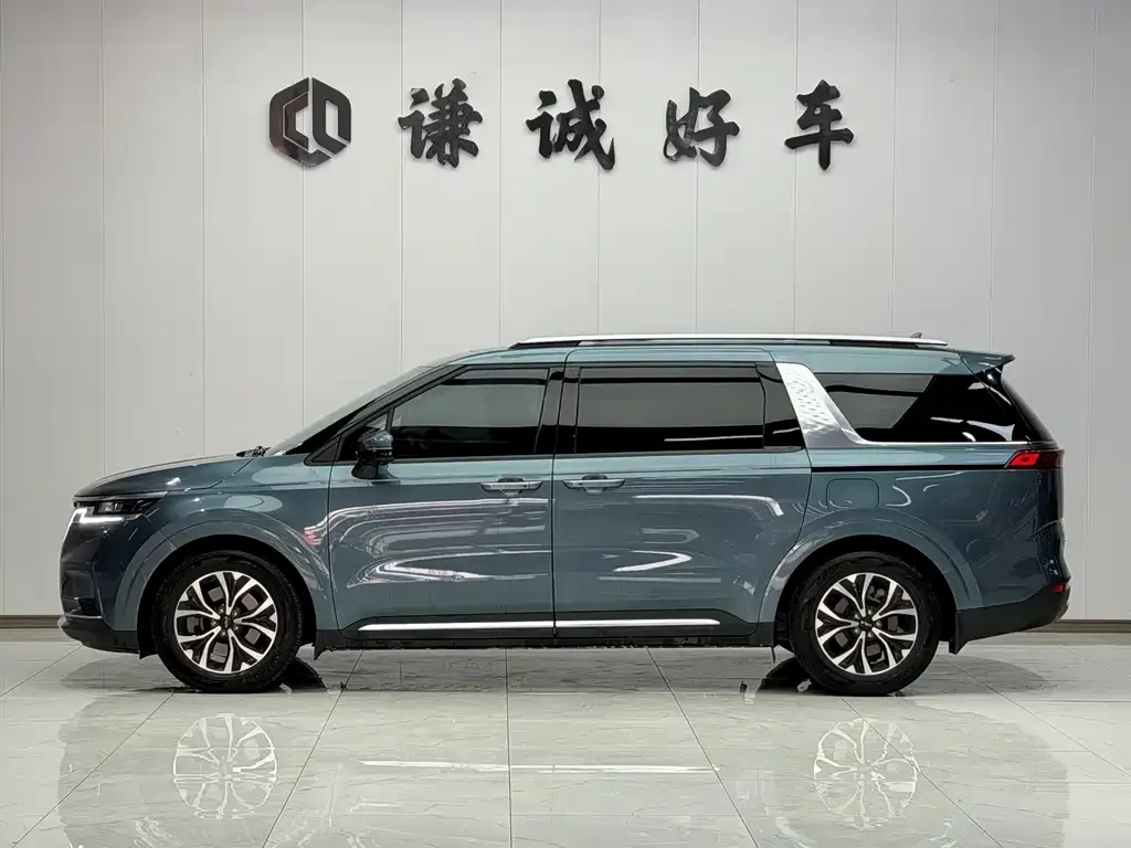 Kia Carnival 2021 из CN, фото 10