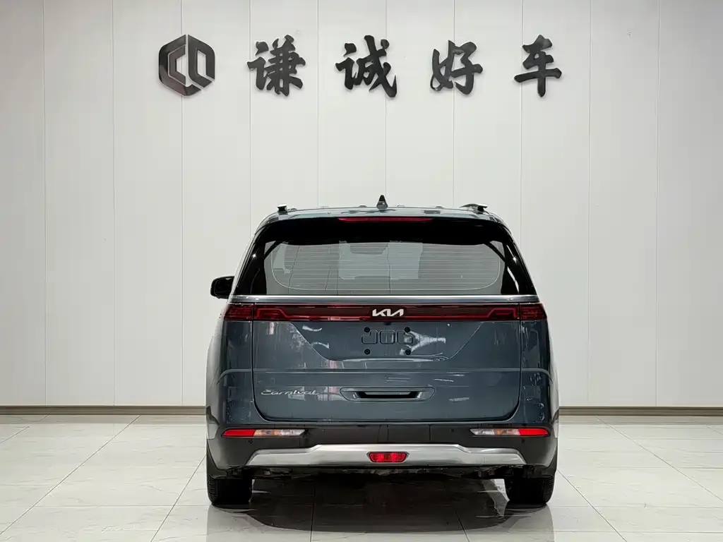 Kia Carnival 2021 из CN, фото 2