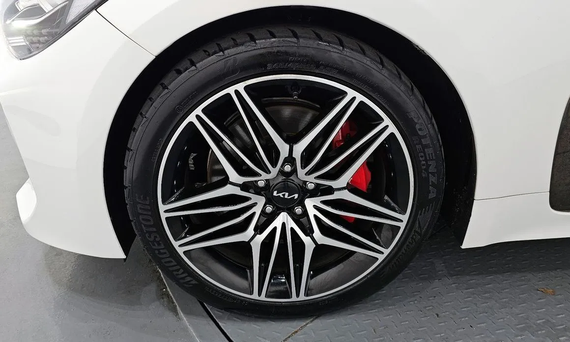 Kia Stinger 2023 из KR, фото 9