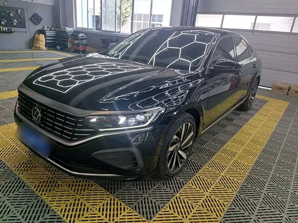 Volkswagen Passat — фото 6