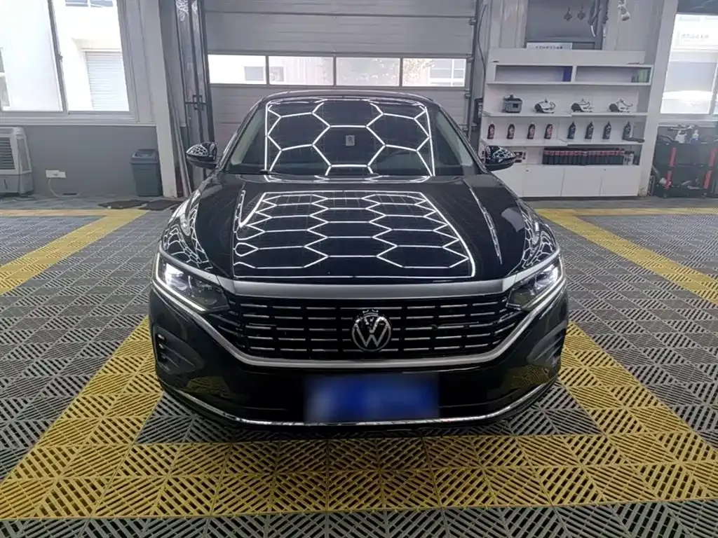 Volkswagen Passat — фото 8