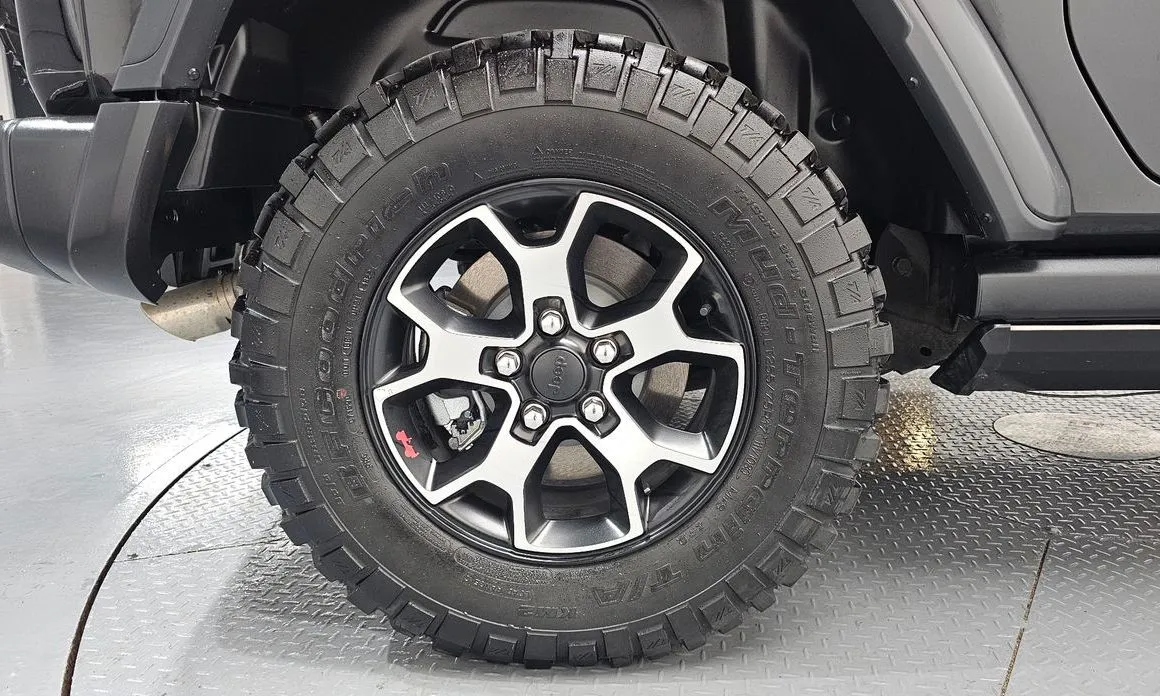 Jeep Wrangler 2023 из KR, фото 8