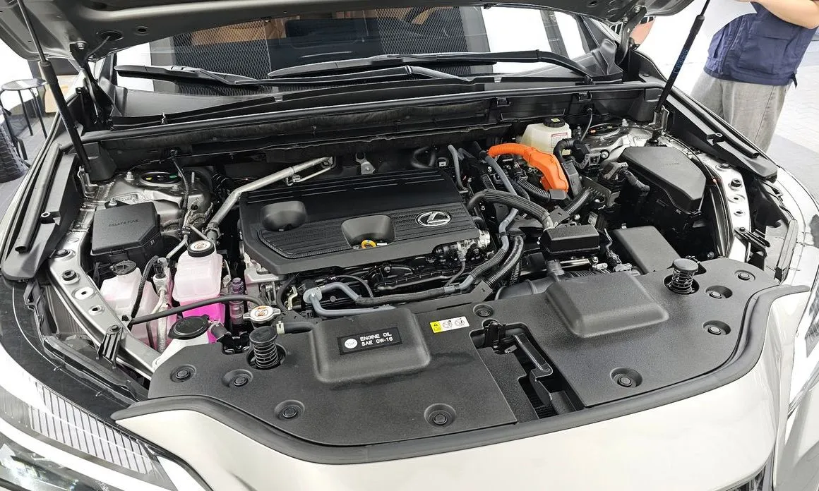 Lexus NX 2025 из KR, фото 3