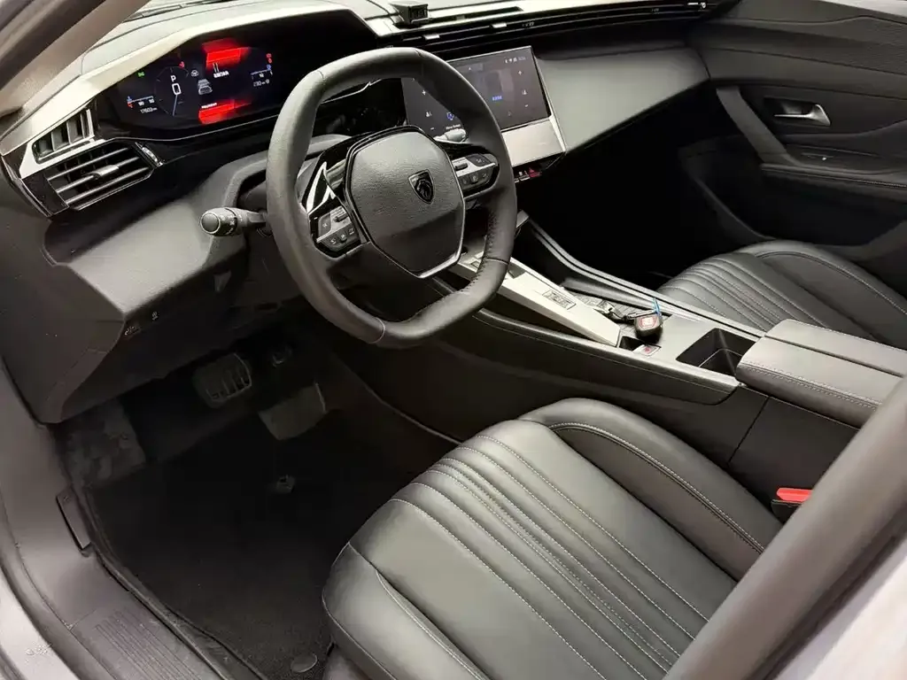 Peugeot 408X 2024 из CN, фото 4