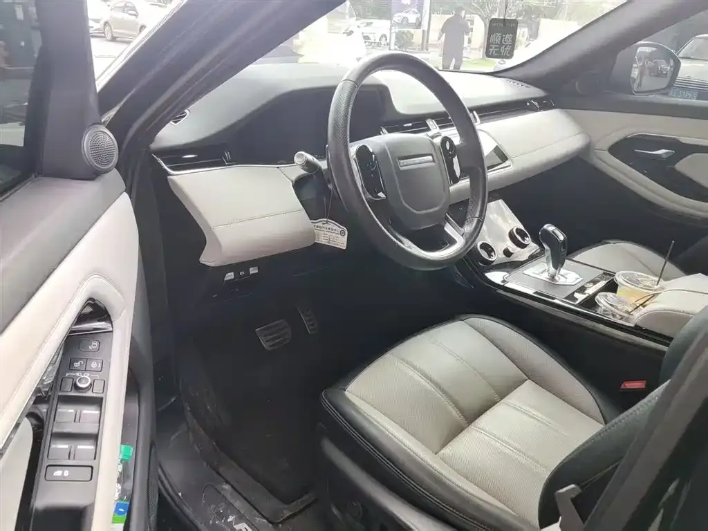 Land Rover Evoque 2021 из CN, фото 2