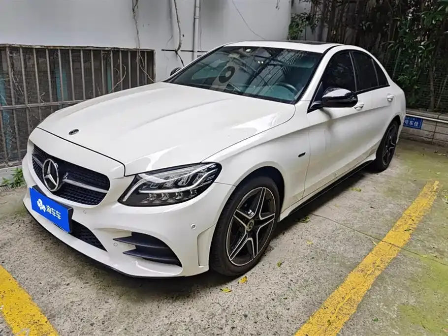 Mercedes-Benz C-Class — фото 1