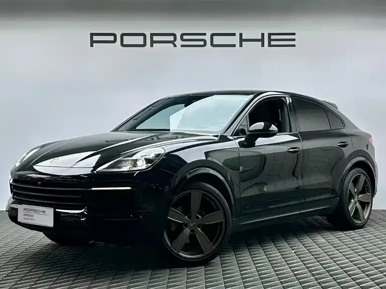 Porsche Cayenne — фото 1
