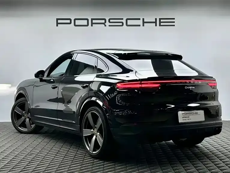 Porsche Cayenne — фото 6